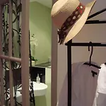 Maison L'epicurienne Oda ve Kahvaltı 3*