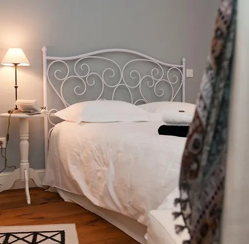 Maison L'epicurienne Couette-café 4*